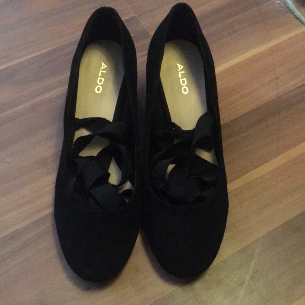 Aldo Waverly Black Suede Ribbon Heel Size 8
